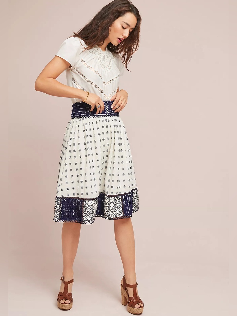 ANTHROPOLOGIE M Maeve Jansen Embroidered Skirt • Navy Blue Cream Textured